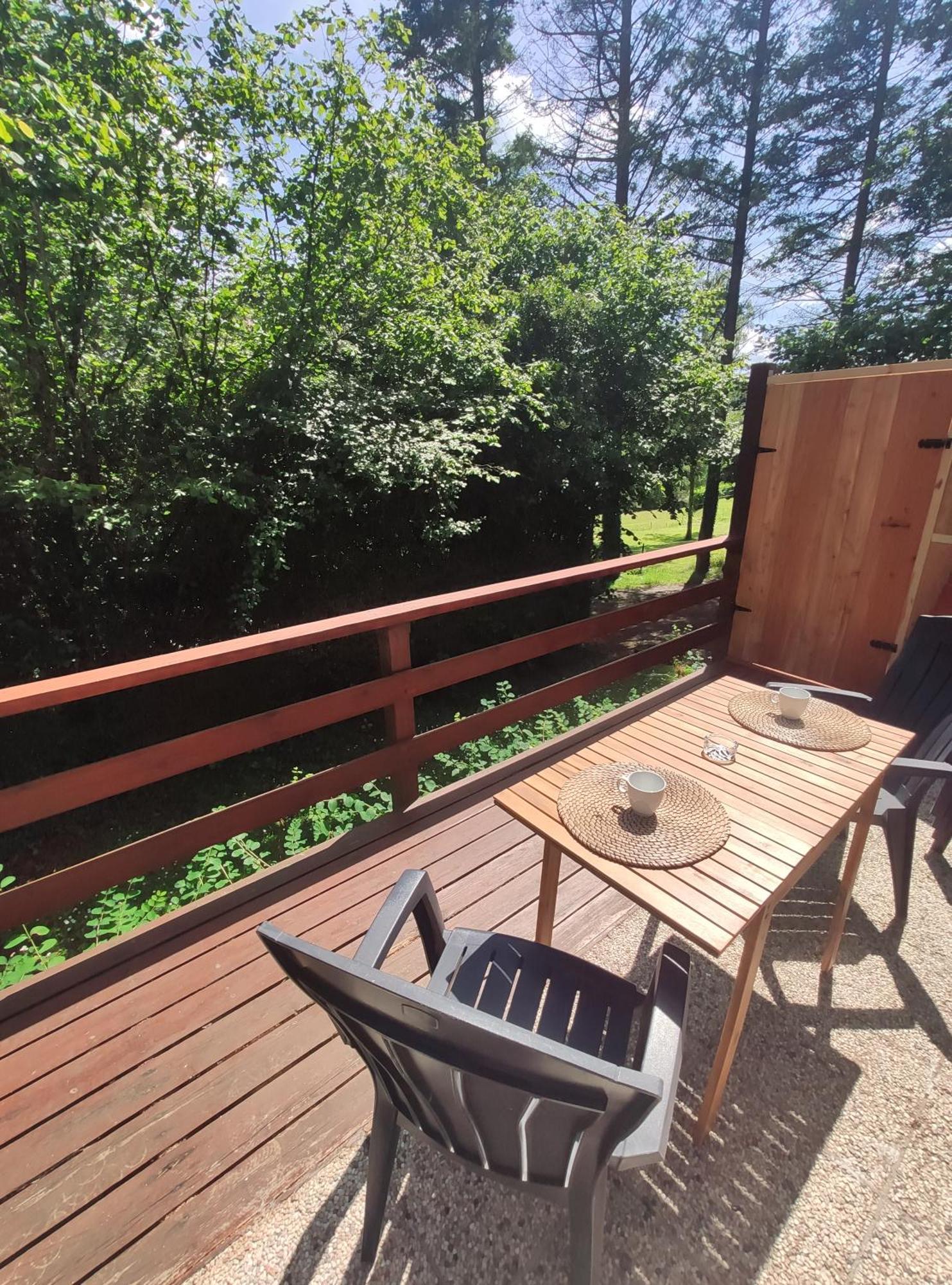 Au bois charmant Waulsort Extérieur photo