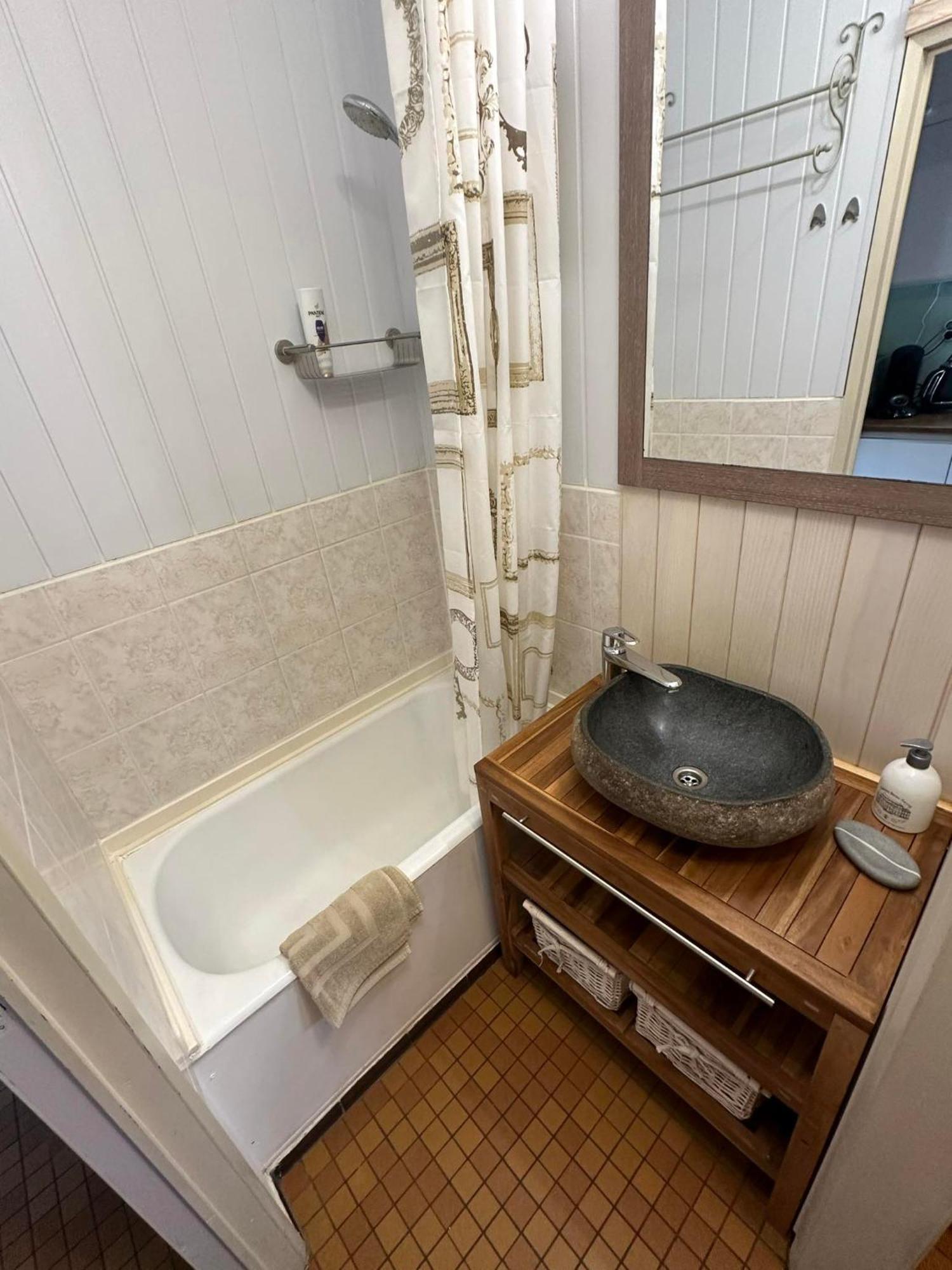 Au bois charmant Waulsort Extérieur photo