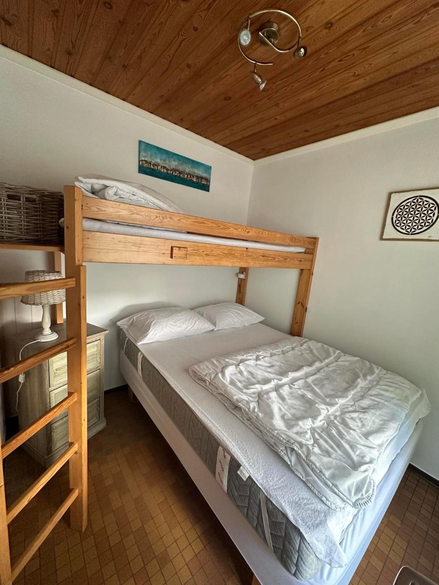 Au bois charmant Waulsort Extérieur photo