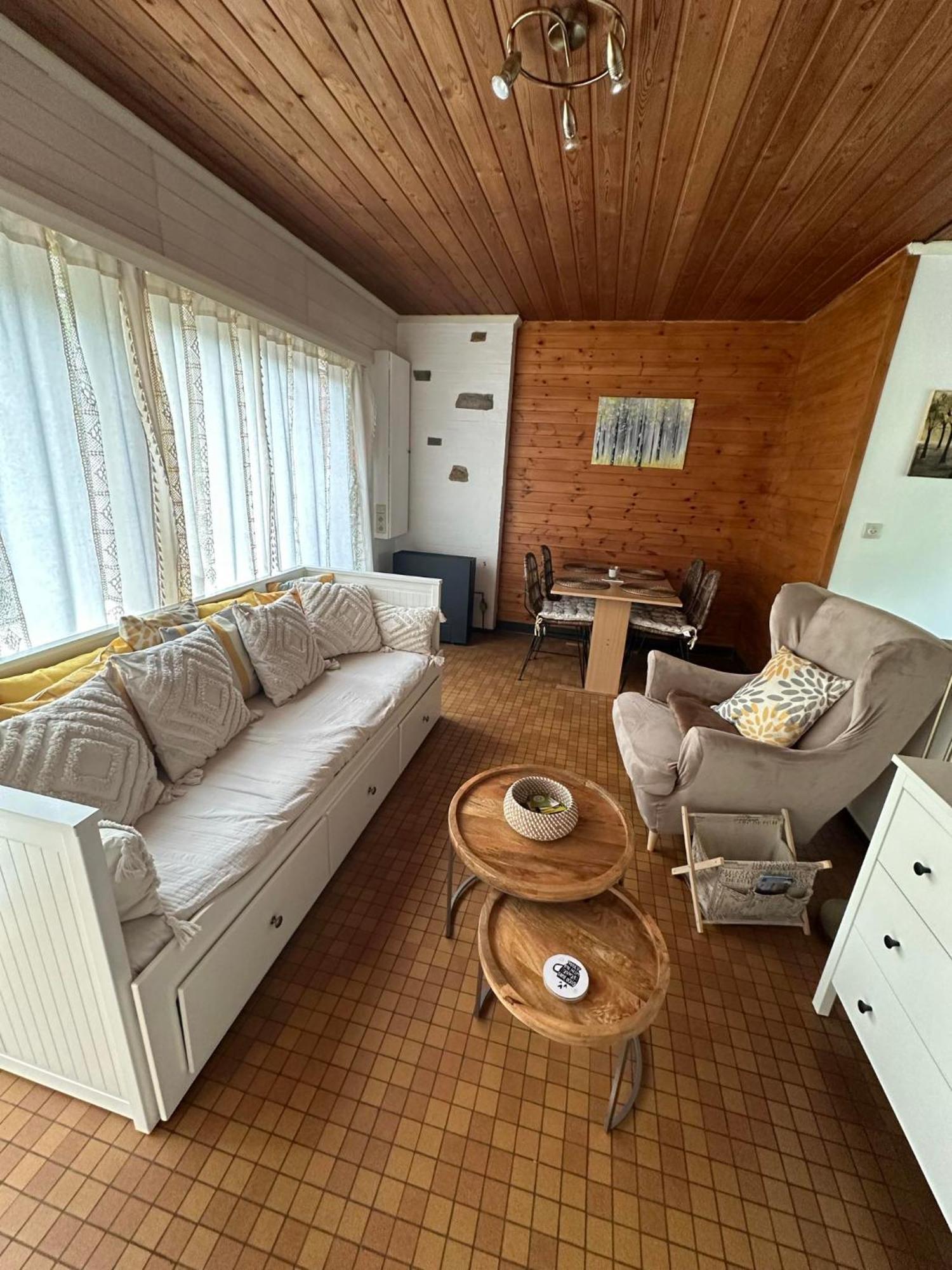 Au bois charmant Waulsort Extérieur photo