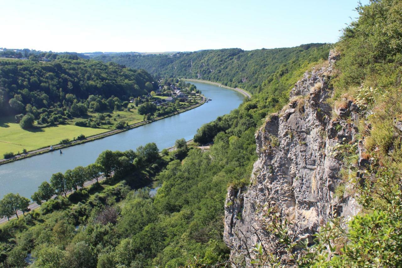 Au bois charmant Waulsort Extérieur photo